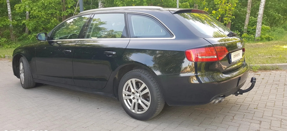 Audi A4 cena 29900 przebieg: 259000, rok produkcji 2009 z Przeworsk małe 562